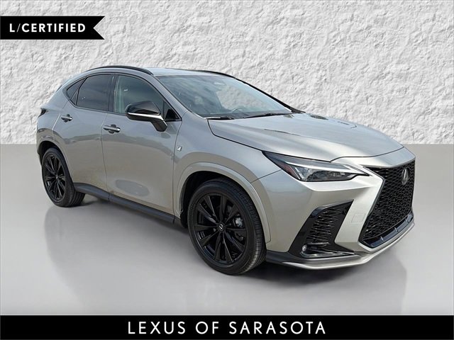 2022 Lexus NX 350's photo