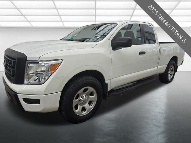 2023 Nissan Titan S's photo