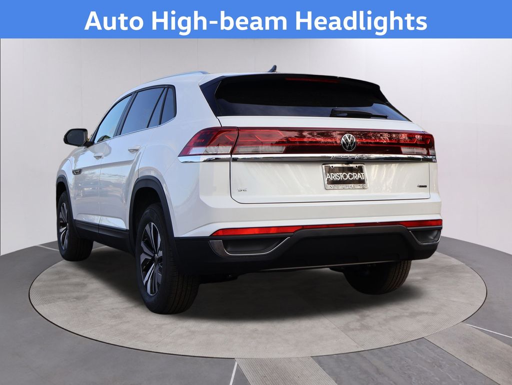 2026 Volkswagen Atlas Cross Sport SE photo 3