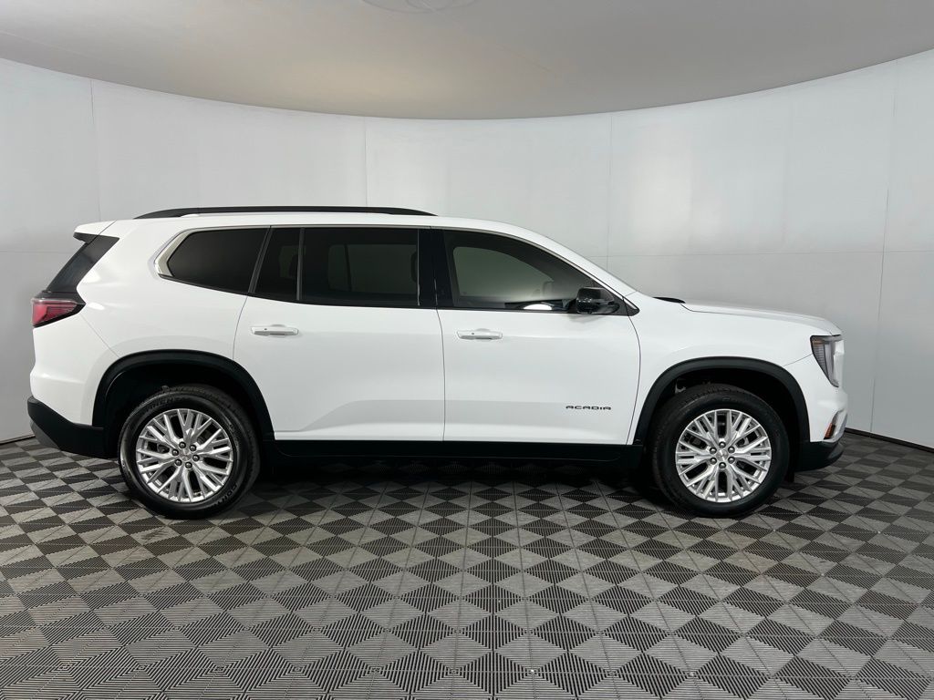 2024 Gmc Acadia Elevation photo 3
