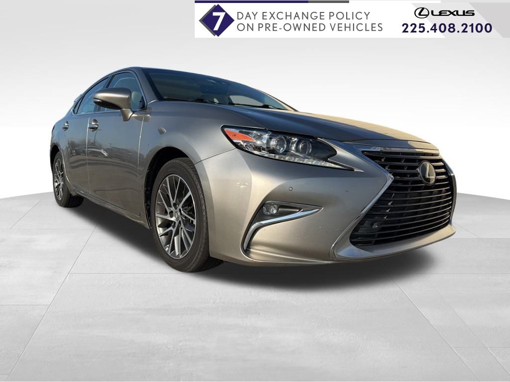2017 Lexus ES 350's photo