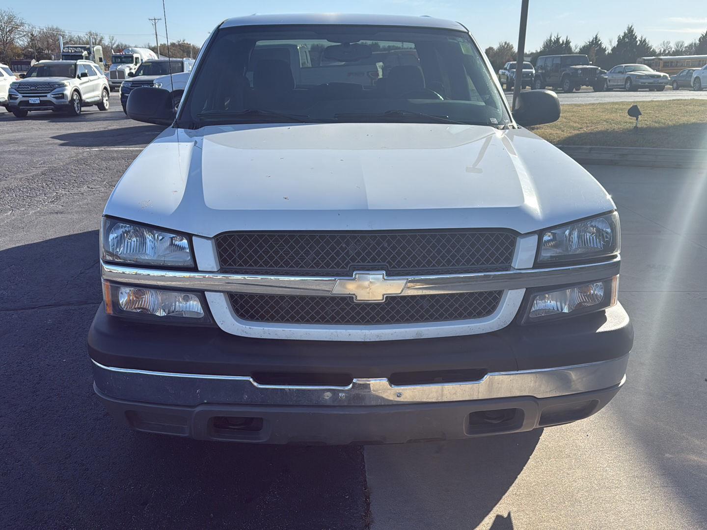 Used 2005 Chevrolet Silverado 1500 LS with VIN 2GCEC13TX51392053 for sale in Chanute, KS