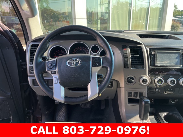 2016 Toyota Sequoia SR5 photo 14
