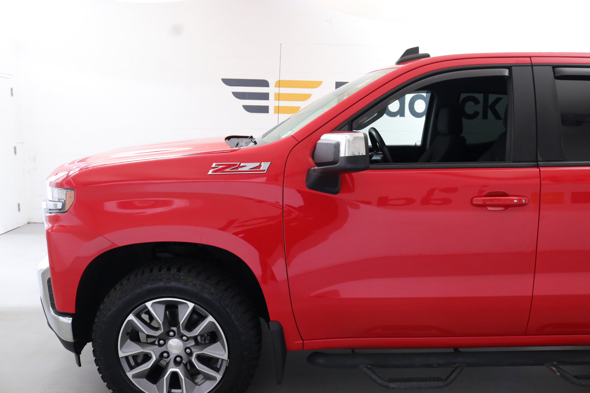 2021 Chevrolet Silverado 1500 LT photo 4