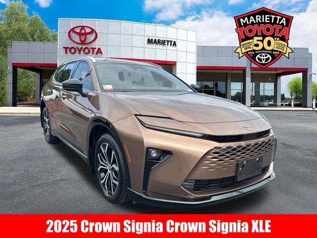 2025 Toyota Crown Signia XLE's photo
