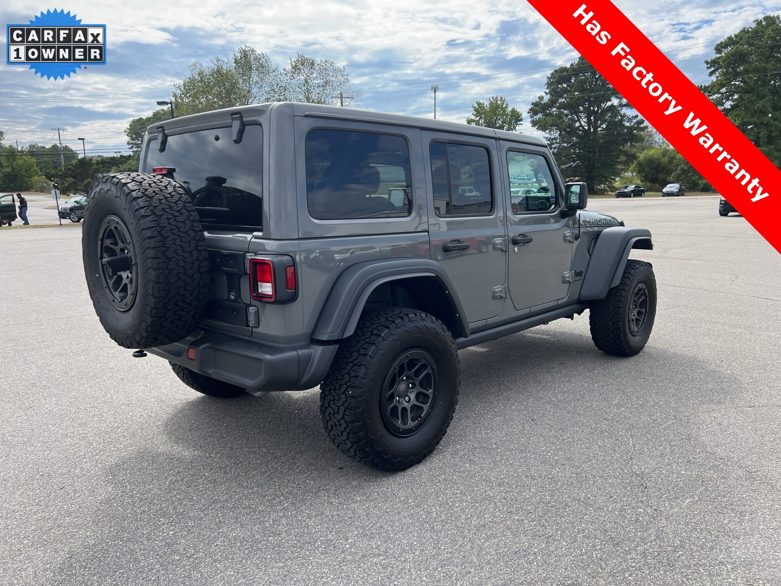 2023 Jeep Wrangler High Tide photo 3