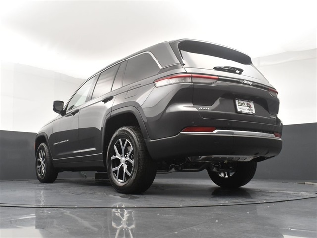 2025 Jeep Grand Cherokee Limited photo 19