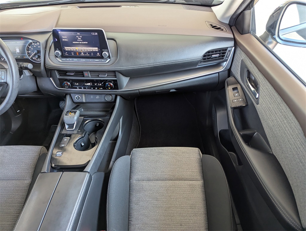 2023 Nissan Rogue SV photo 15