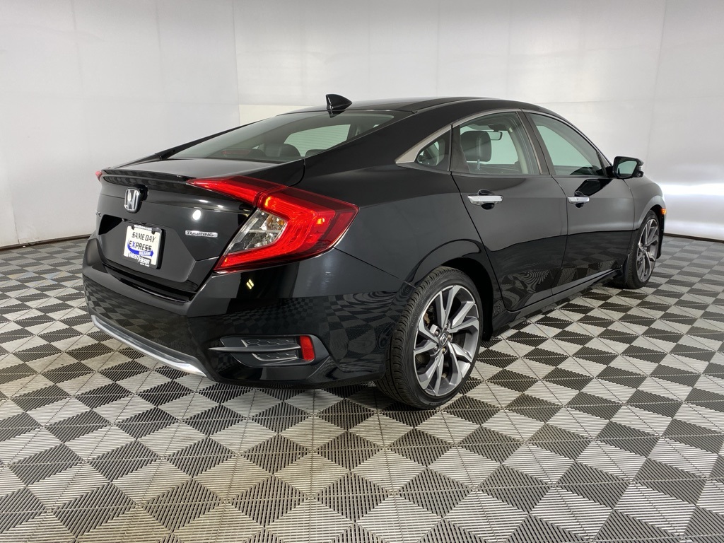 2019 Honda Civic Touring photo 7