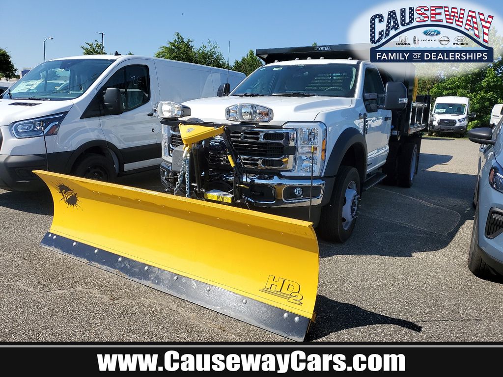 2024 Ford F-450 Super Duty Chassis Cab XL's photo