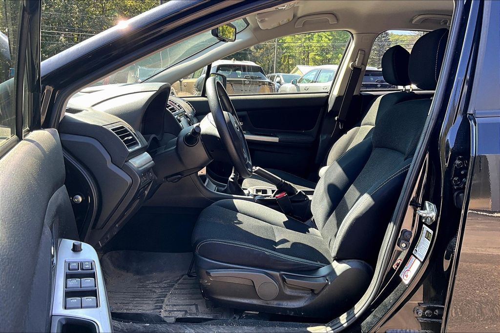 2015 Subaru Crosstrek 2.0i Premium photo 7
