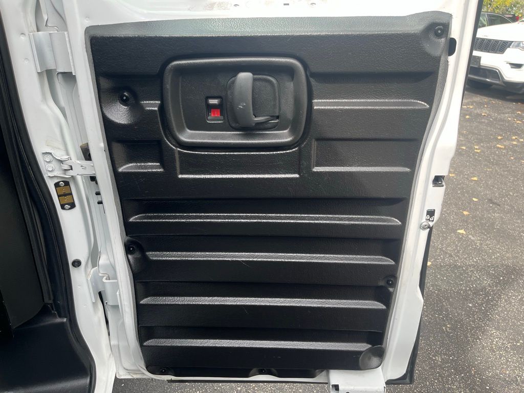 2023 Gmc Savana 2500 Cargo photo 18