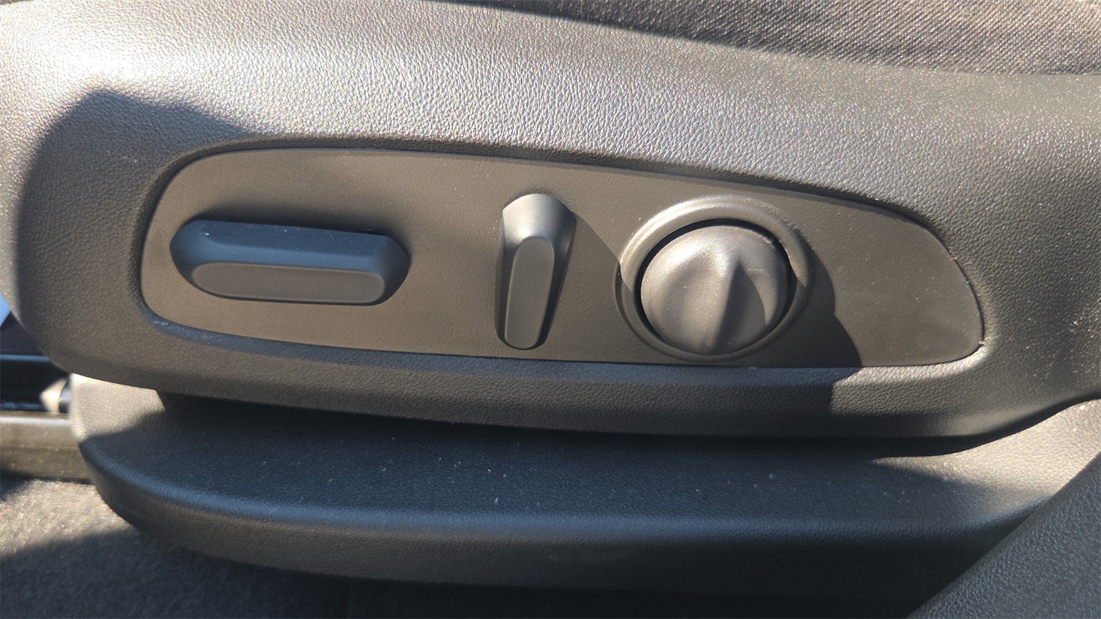 2023 Chevrolet Equinox LT photo 25
