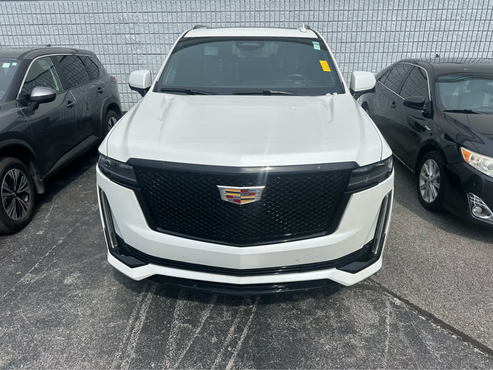 2021 Cadillac Escalade Sport Platinum photo 2
