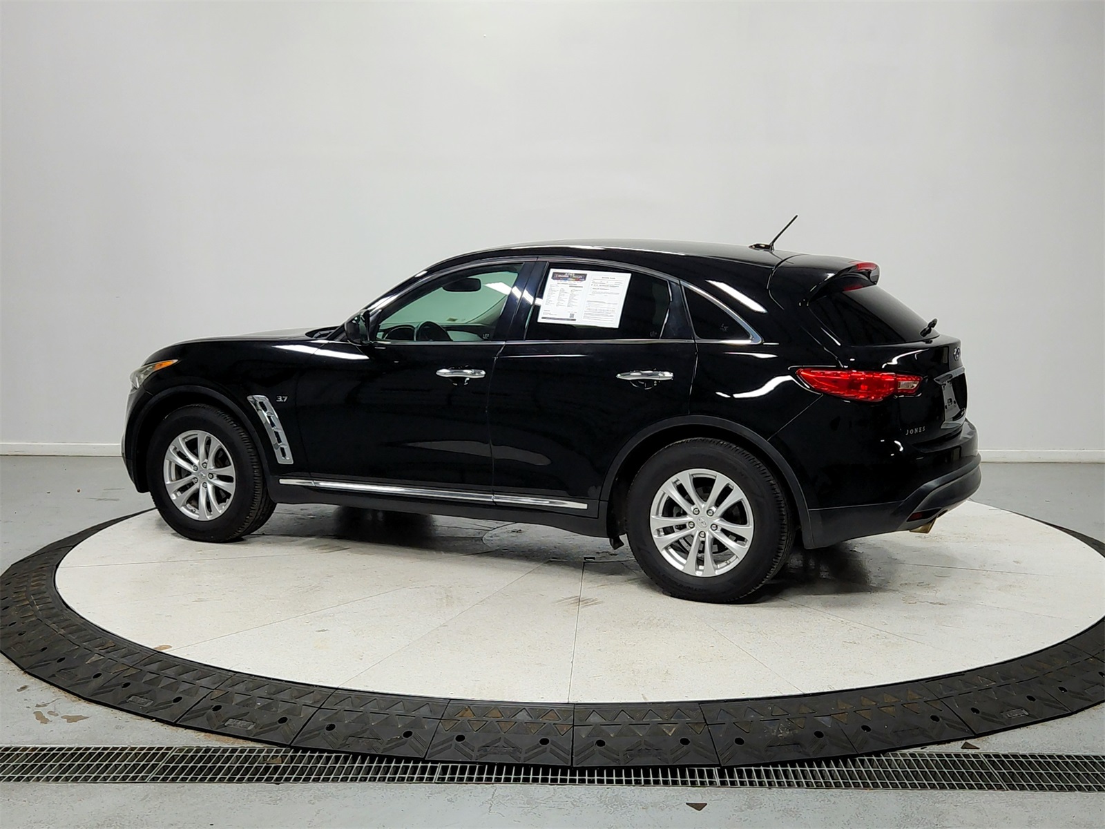 2017 Infiniti QX70 Base photo 4
