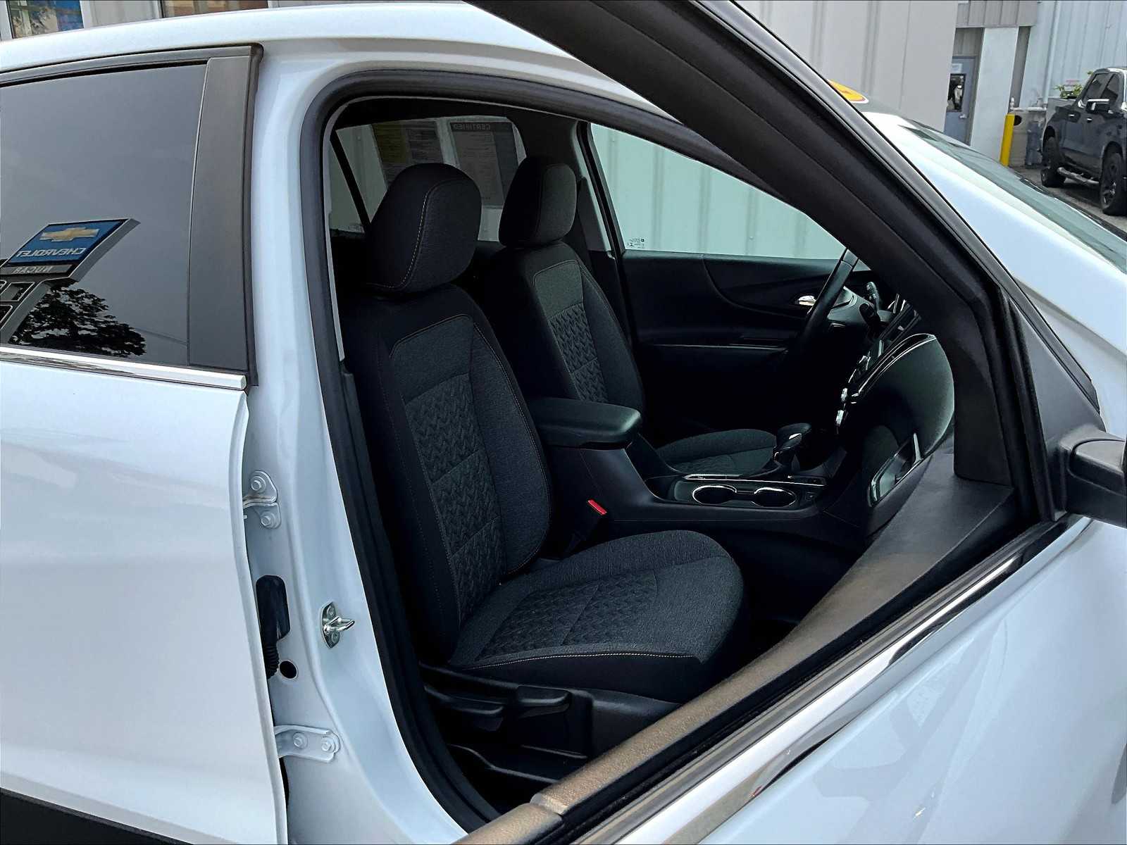 2022 Chevrolet Equinox LT photo 10