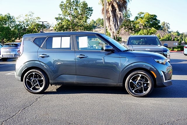 Used 2023 Gray Kia EX image 5