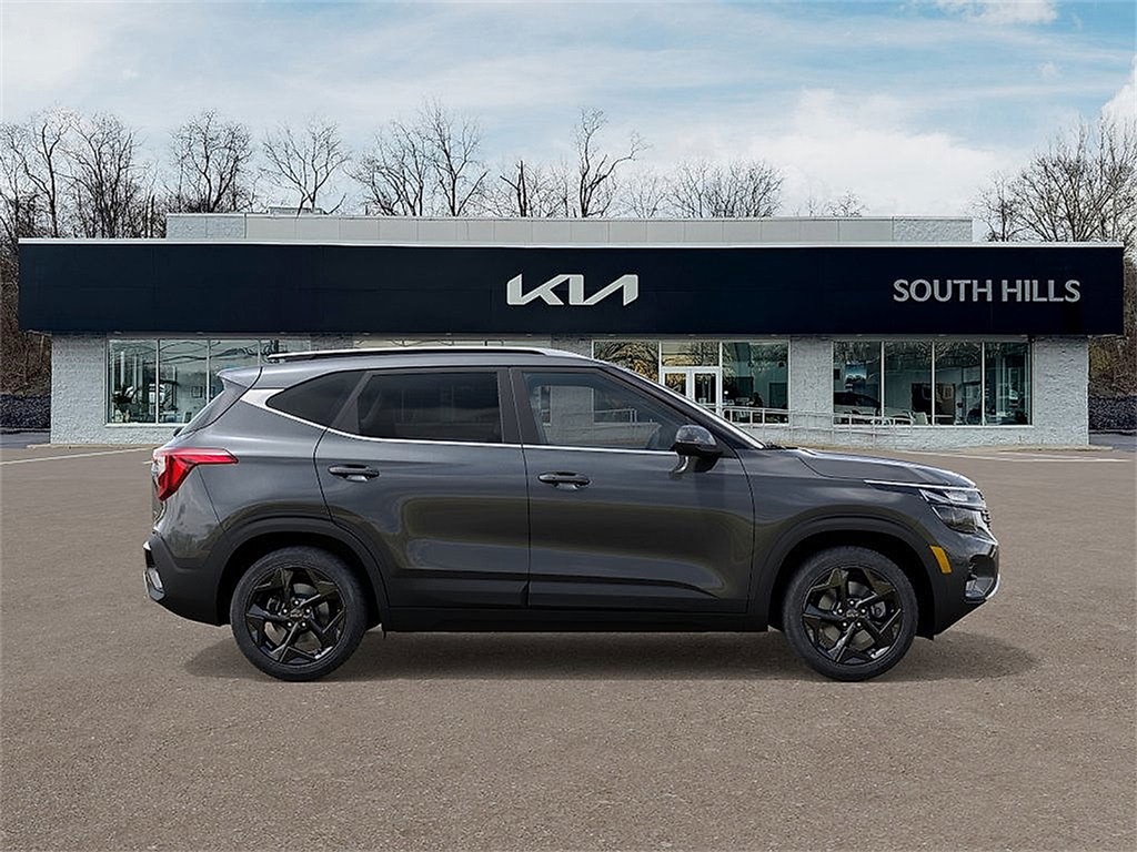 2026 Kia Seltos EX photo 3