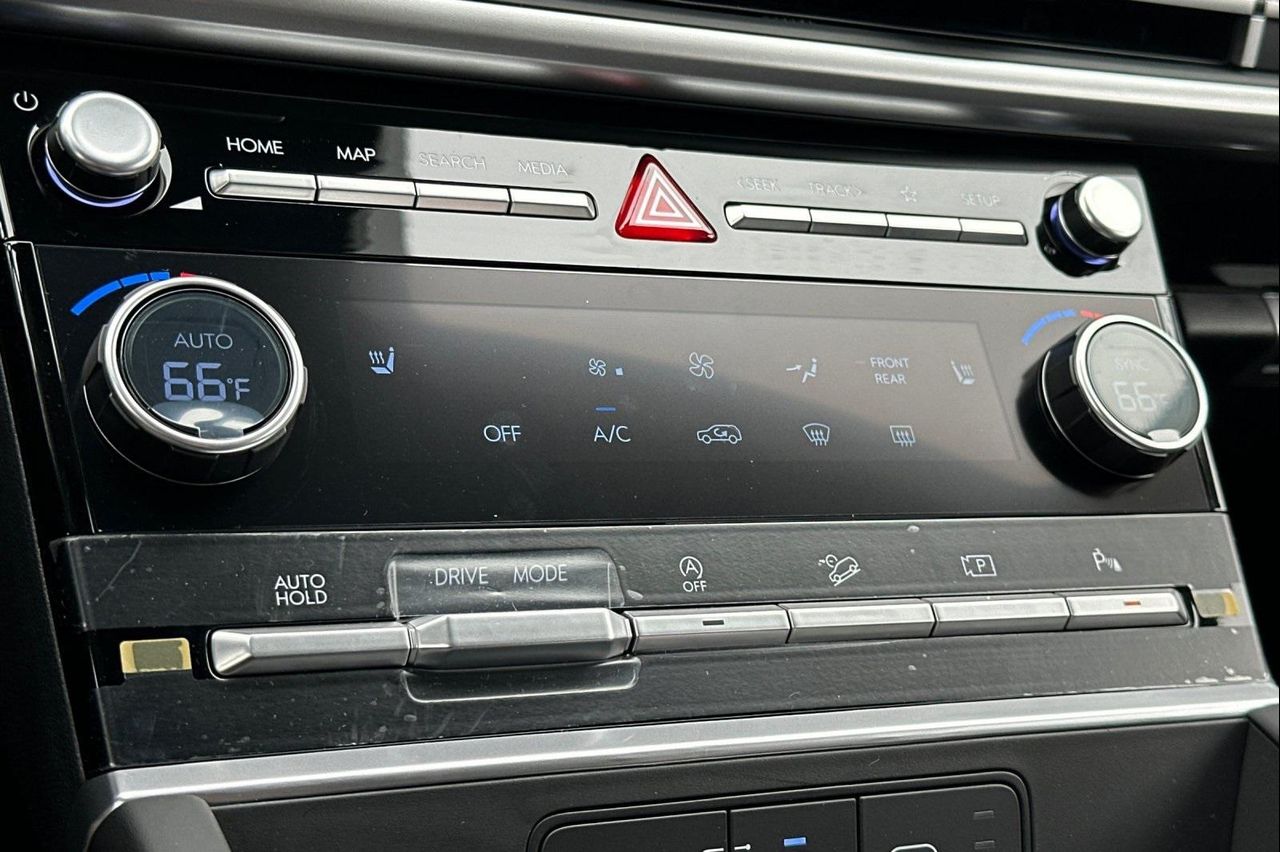2025 Hyundai Santa Fe SEL photo 22