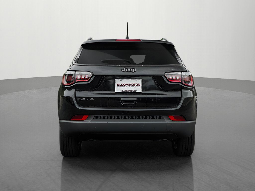 2025 Jeep Compass Latitude photo 4