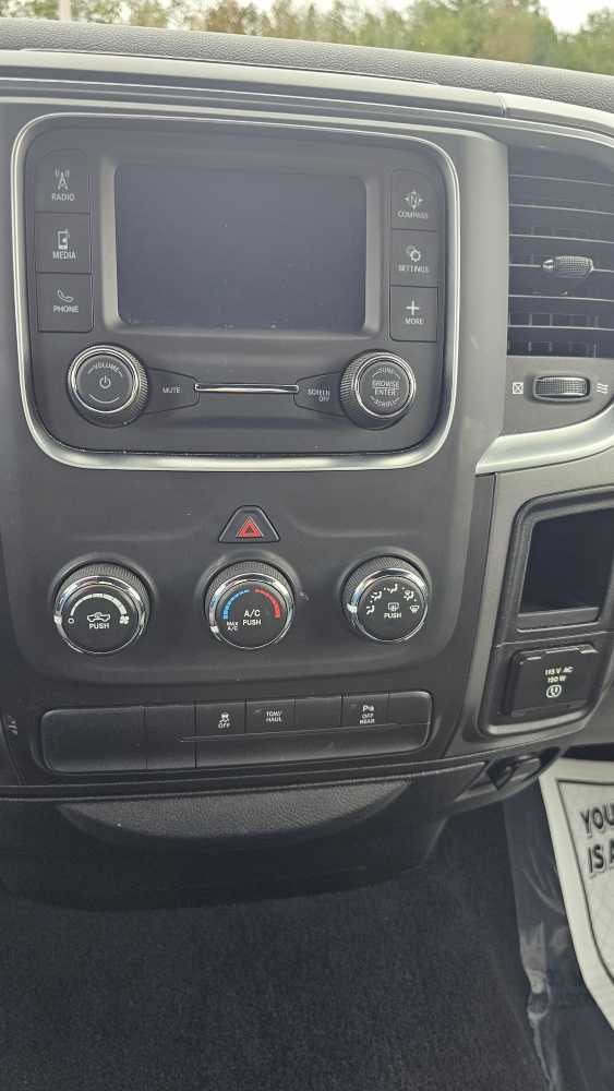 2022 Ram 1500 Classic Warlock photo 17