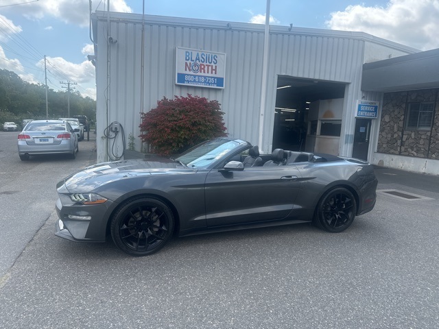 2020 Ford Mustang EcoBoost Premium photo 7