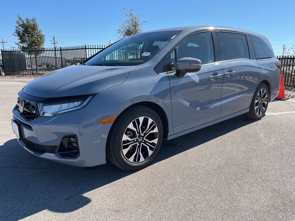 2026 Honda Odyssey Elite's photo