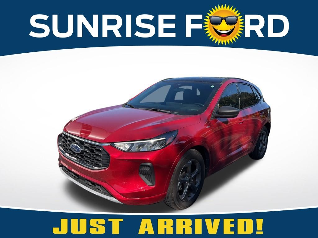 2023 Ford Escape ST-Line's photo