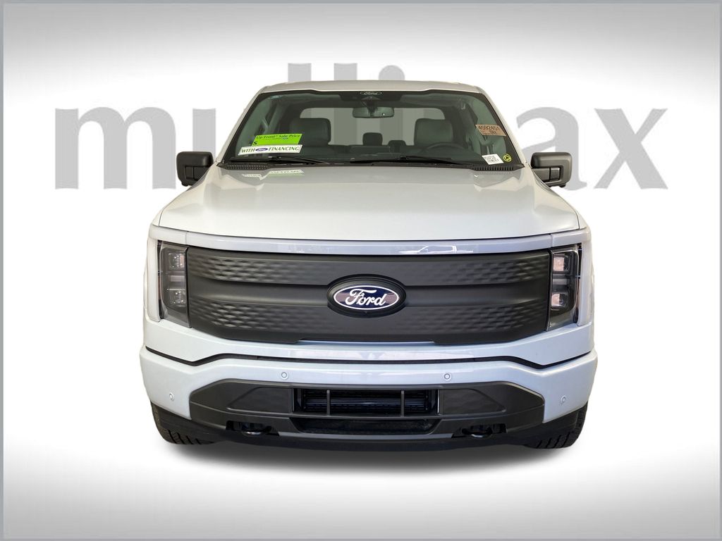 2025 Ford F-150 Lightning photo 8