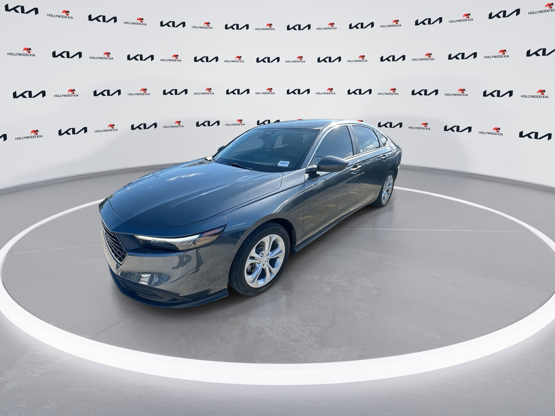 2023 Honda Accord LX photo 4