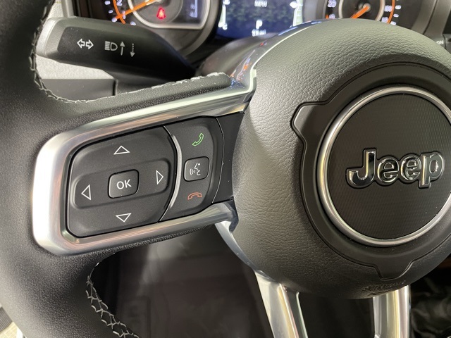 2025 Jeep Wrangler Sahara photo 19