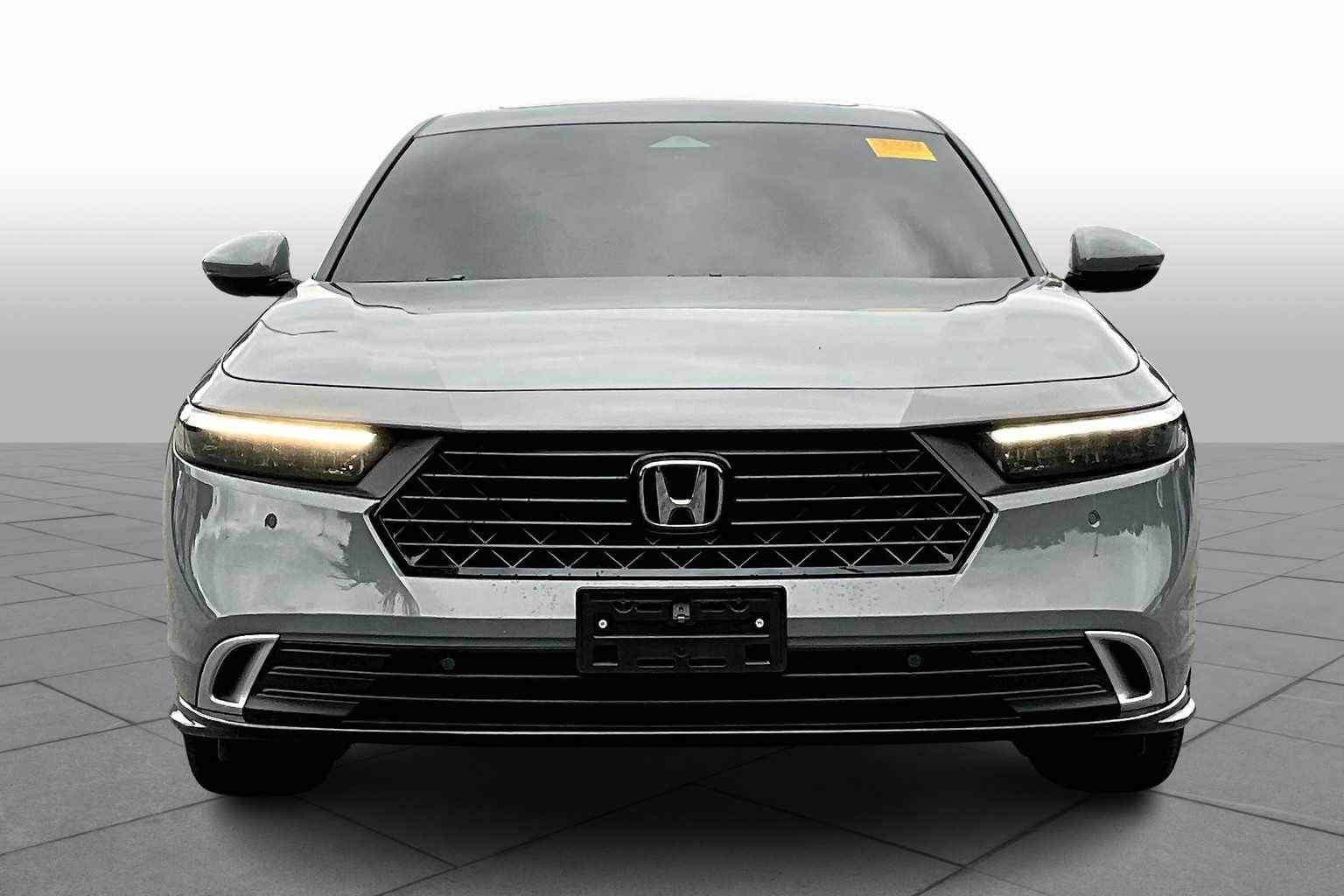 2025 Honda Accord Hybrid Touring photo 3