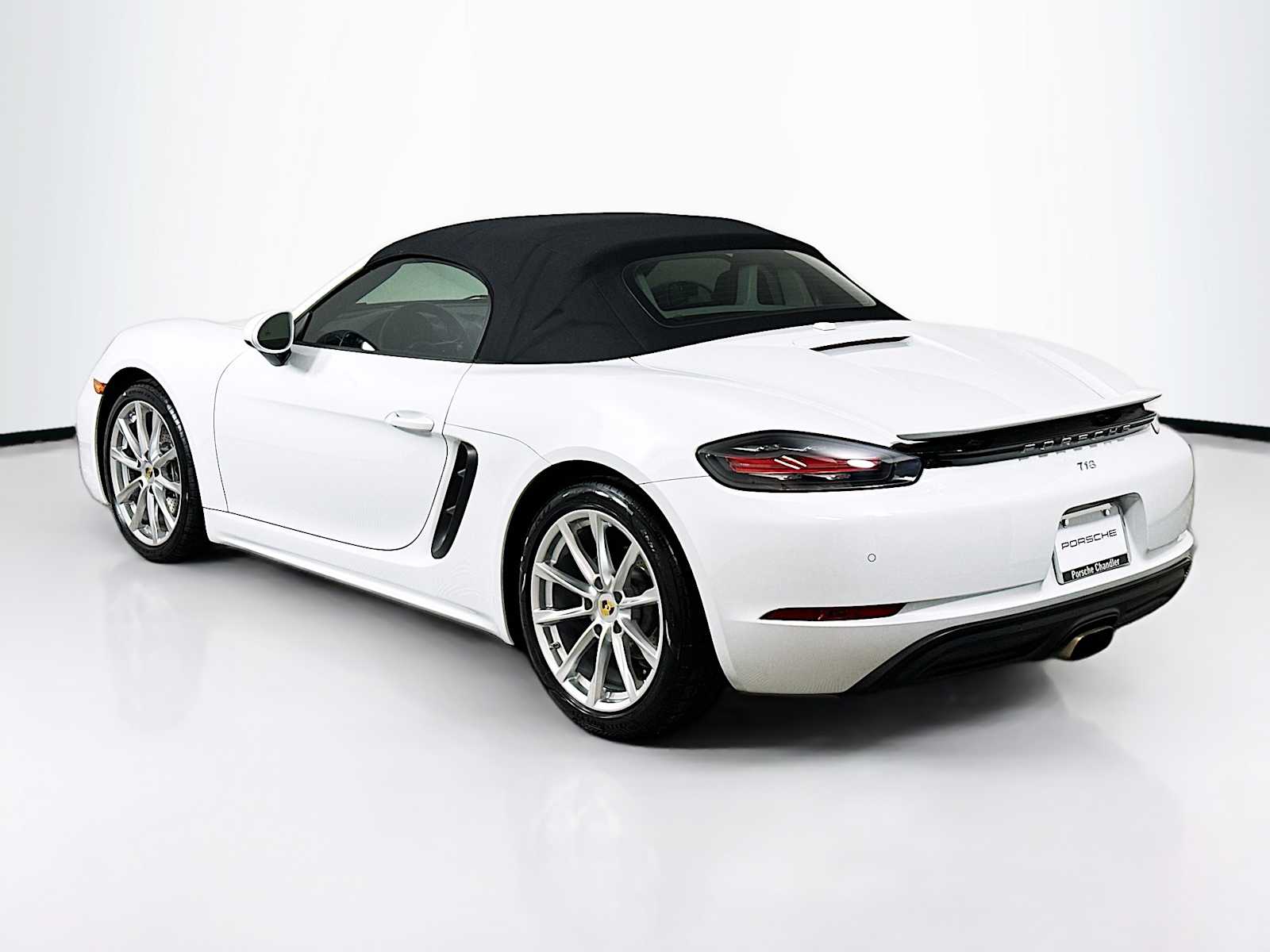 2017 Porsche Boxster S photo 2