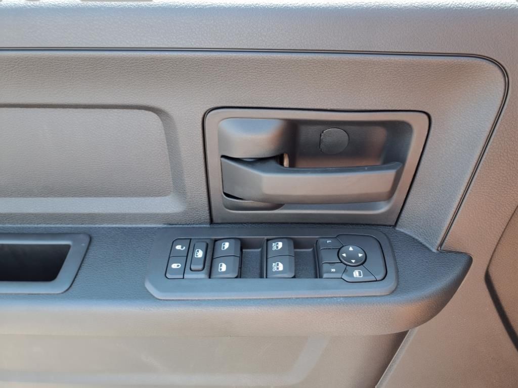 2025 Ram 2500 Tradesman photo 15