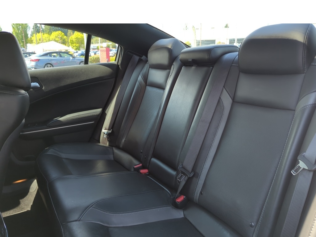 2022 Dodge Charger SXT photo 16