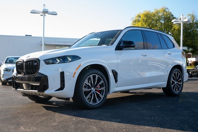2026 BMW X5 M60i's photo