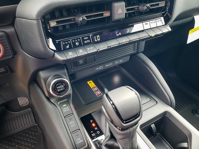 2025 Toyota Land Cruiser photo 12