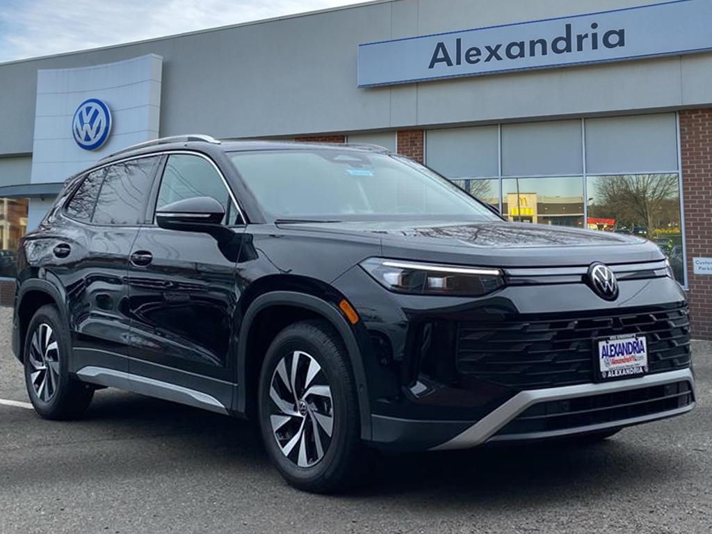 2026 Volkswagen Tiguan S's photo