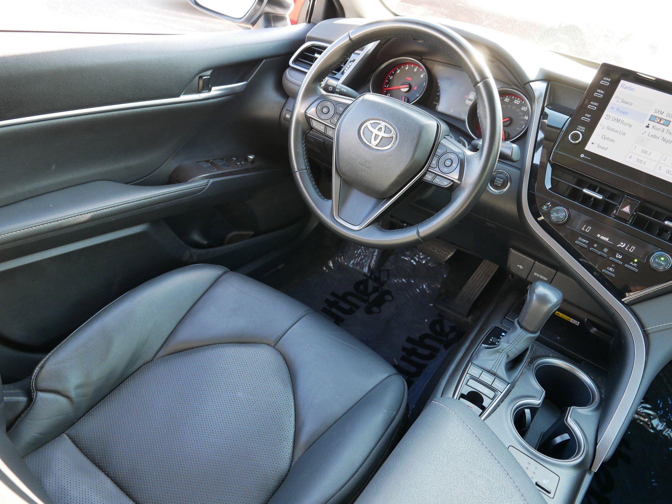 2023 Toyota Camry XSE photo 10