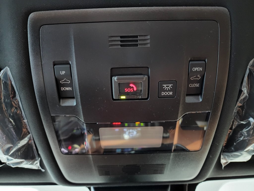 2025 Lexus IS 300 photo 18