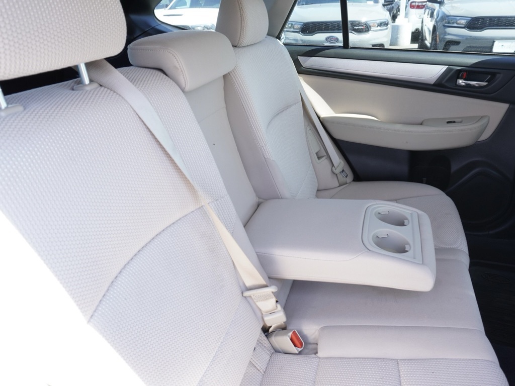 2019 Subaru Outback 2.5i Premium photo 24