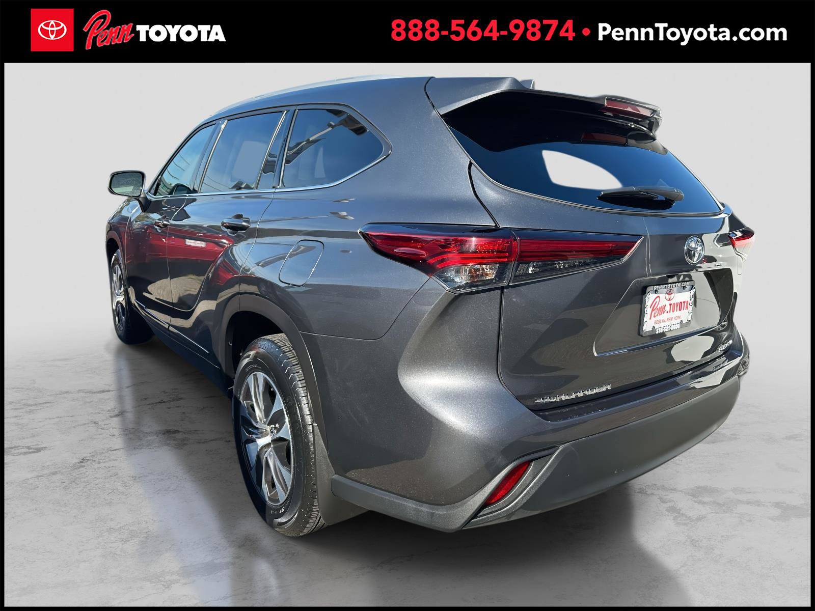 2022 Toyota Highlander XLE photo 4