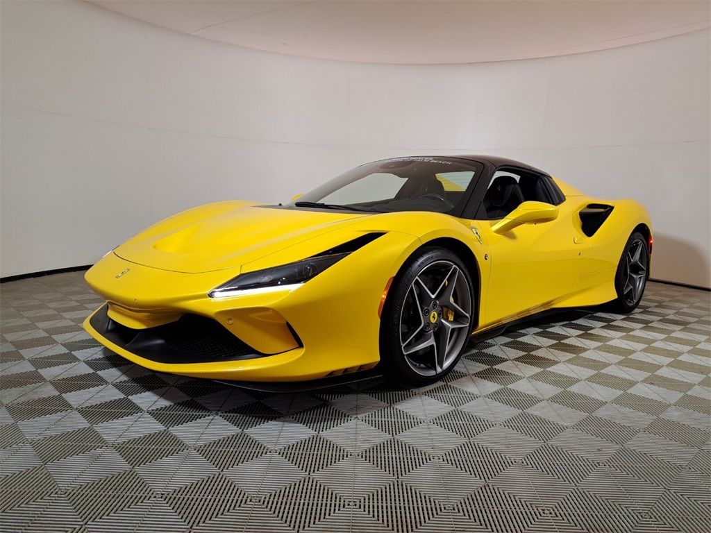 Certified Used 2023 Giallo Triplo Strato Ferrari Base image 11