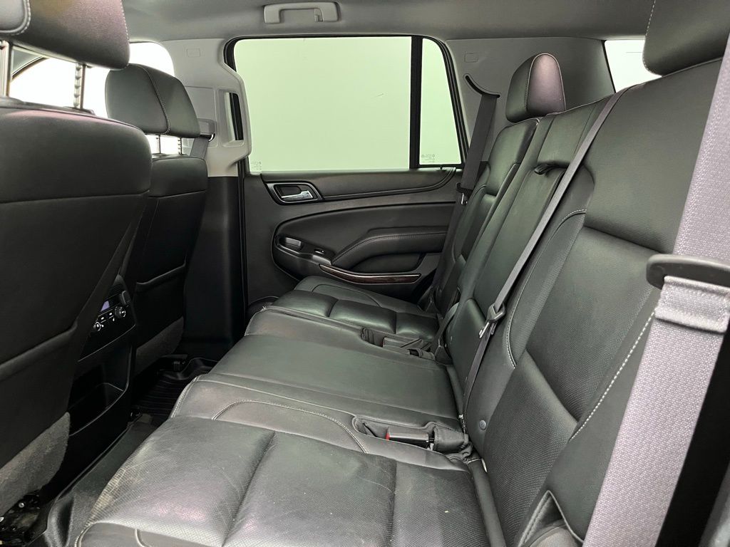 2017 Gmc Yukon SLT photo 31