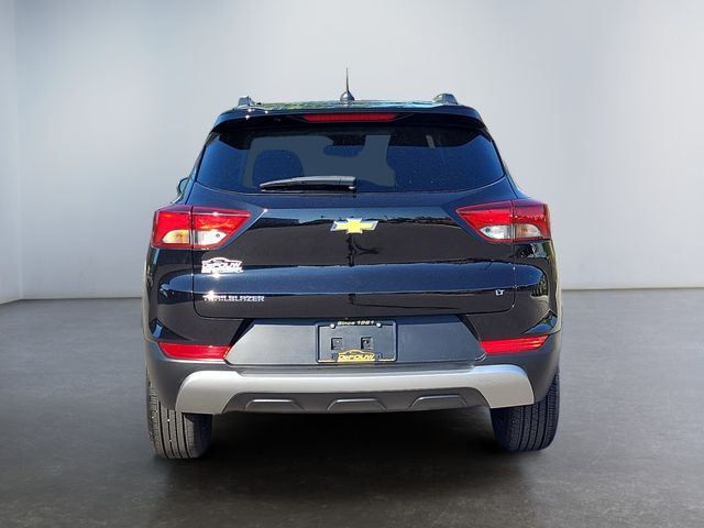 2022 Chevrolet Trailblazer LT photo 3