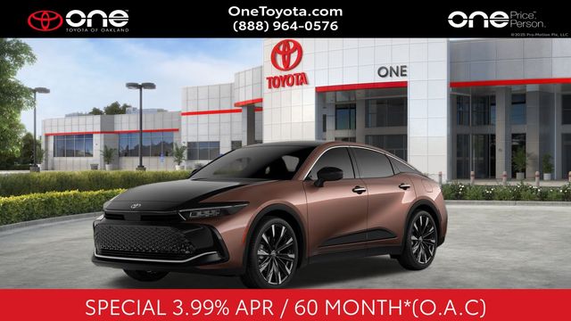 2026 Toyota Crown Platinum's photo