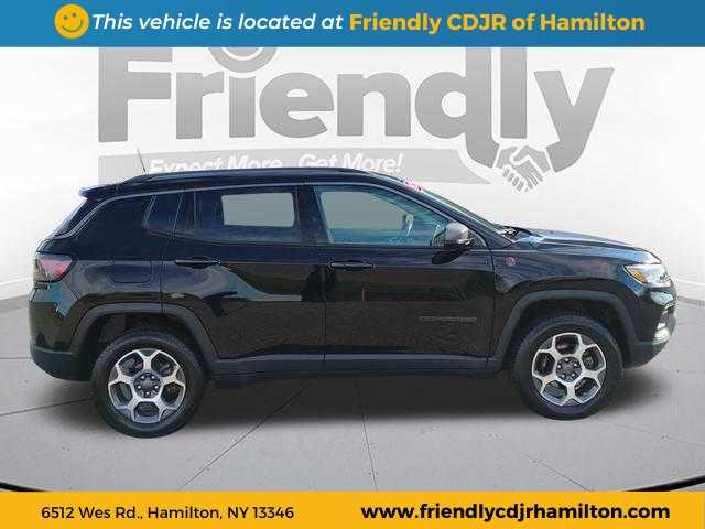 2022 Jeep Compass Trailhawk photo 4