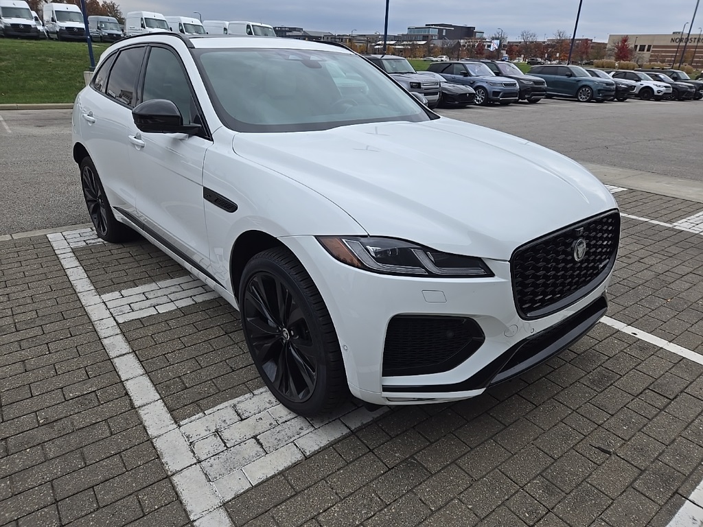 2025 Jaguar F-PACE P250 R-Dynamic S photo 4