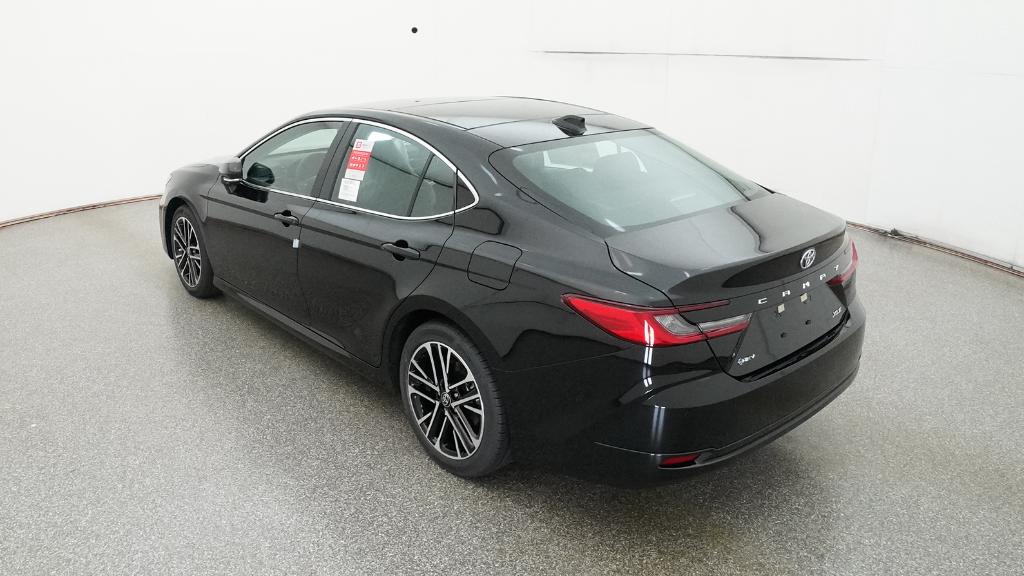 2025 Toyota Camry XLE photo 11