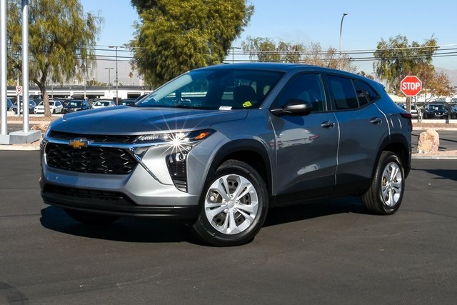 2024 Chevrolet Trax LS's photo